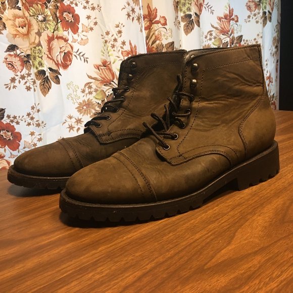 Thursday Captain Boots, Men's 9 - Picture 1 of 4
